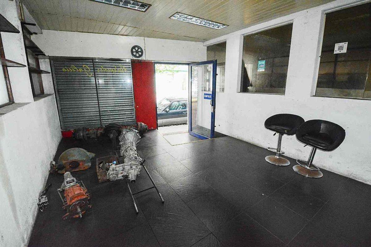 Foto de Venta depósito y local comercial en Cordón, imagen 2