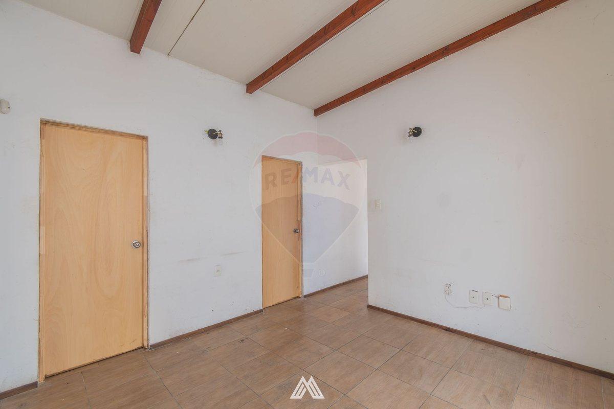 Foto de VENTA CASA 2 DORMITORIOS PATIO Y GARAJE CERRITO, imagen 3