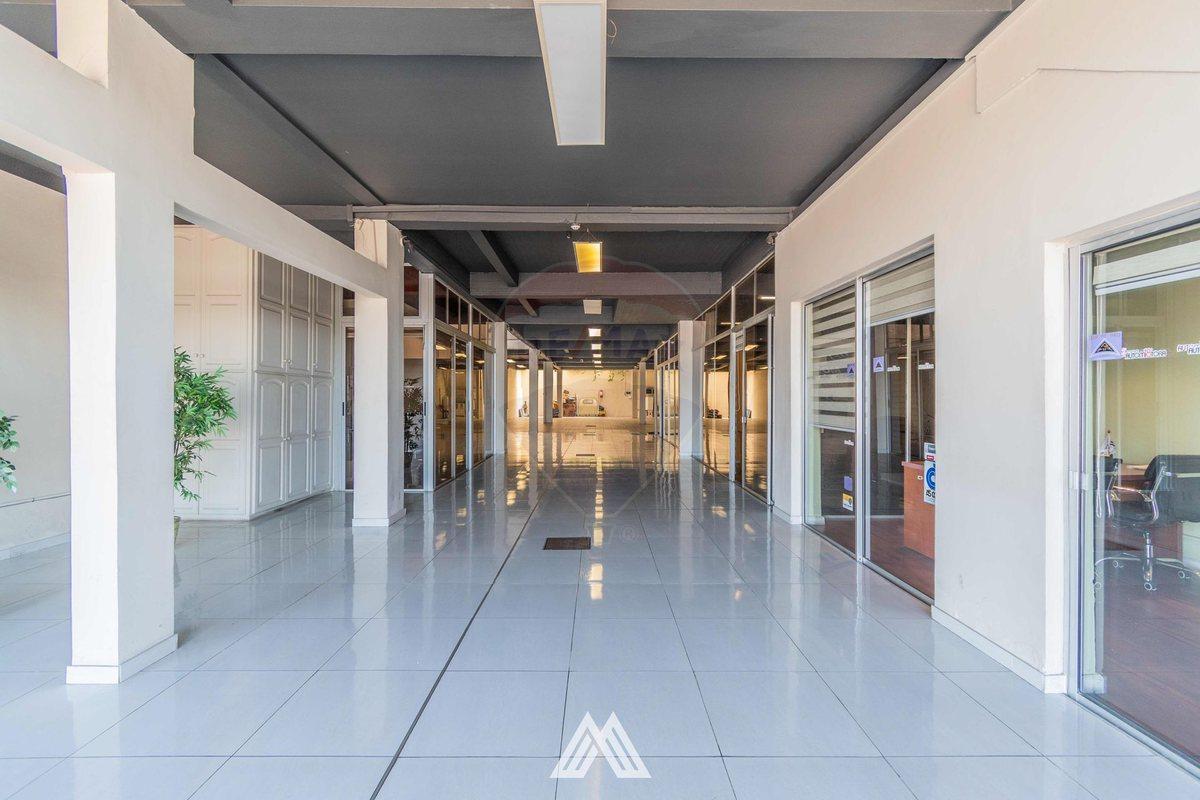 Foto de VENTA LOCAL RAMBLA IDEAL EMPRESA 20 M DE FRENTE, imagen 2