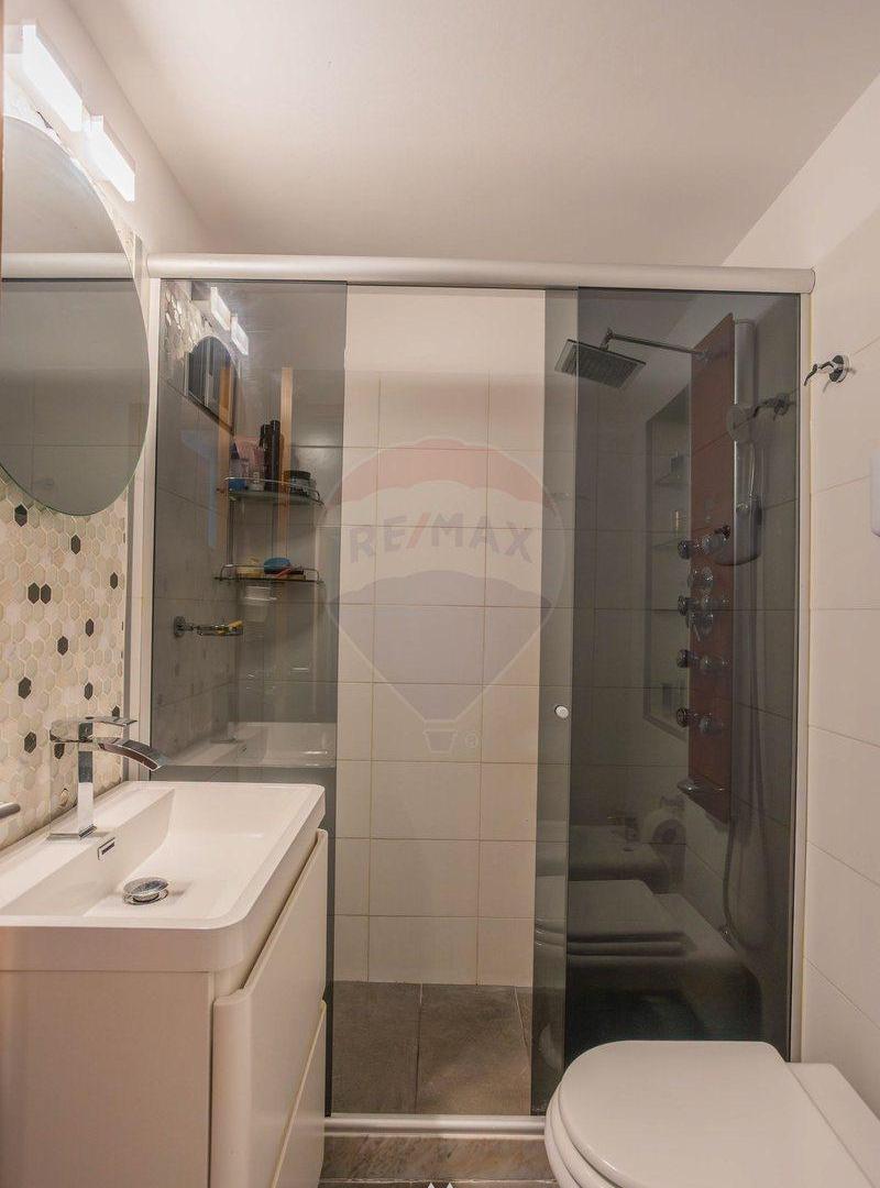 Foto de VENTA PISO 3 DORM Y SERVICIO FRENTE AL MAR POCITOS, imagen 5