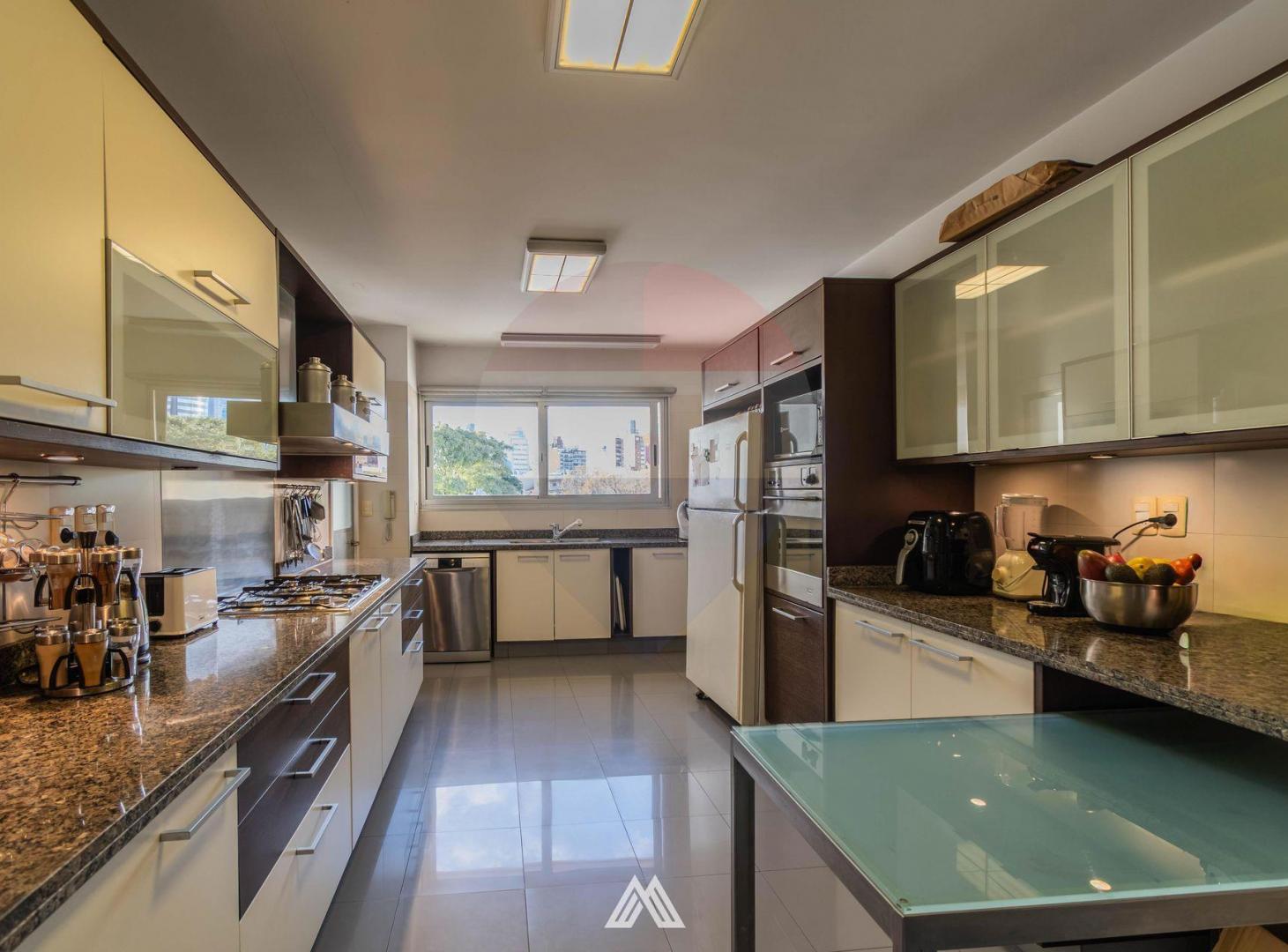 Foto de VENTA APARTAMENTO RAMBLA POCITOS 3/4 DORM 2GARAJES, imagen 2