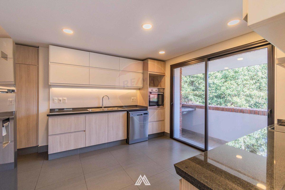 Foto de Venta apto en Carrasco 3 Suites, jardín y piscina, imagen 3