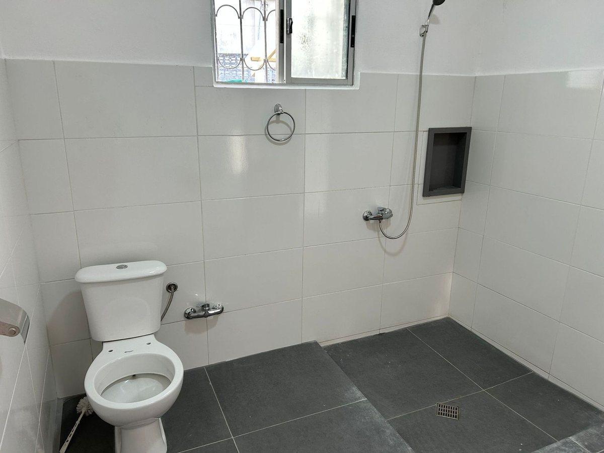 Foto de Se alquila local comercial en Av. Roosevelt, Pando, imagen 5