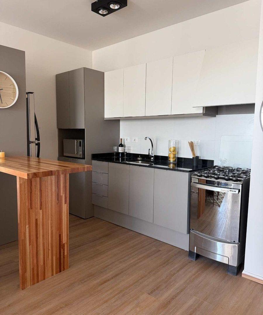 Foto de Venta un dormitorio y garaje Rambla de Montevideo, imagen 2