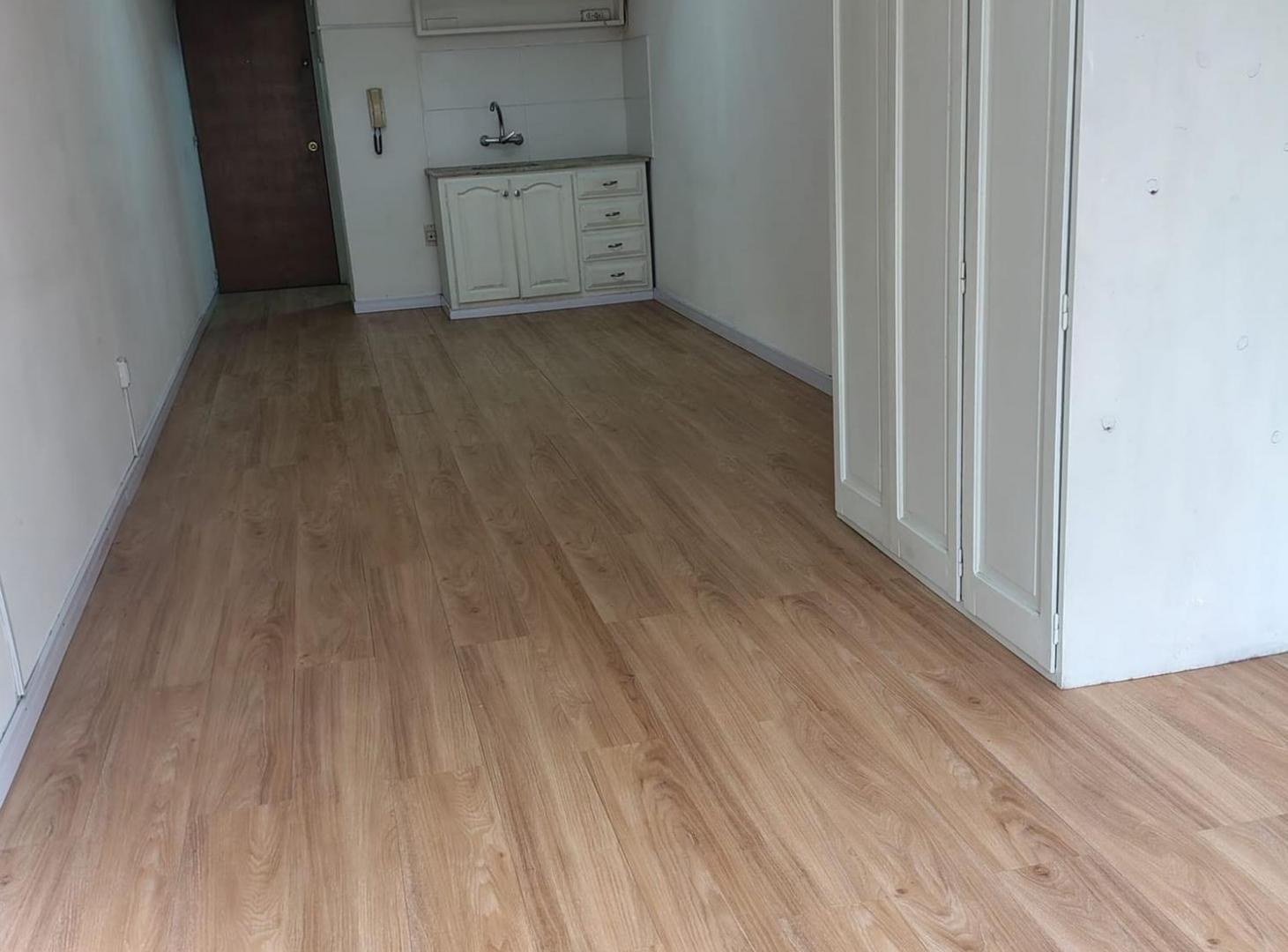 Foto de Venta oficina piso alto oportunidad Centro, imagen 3