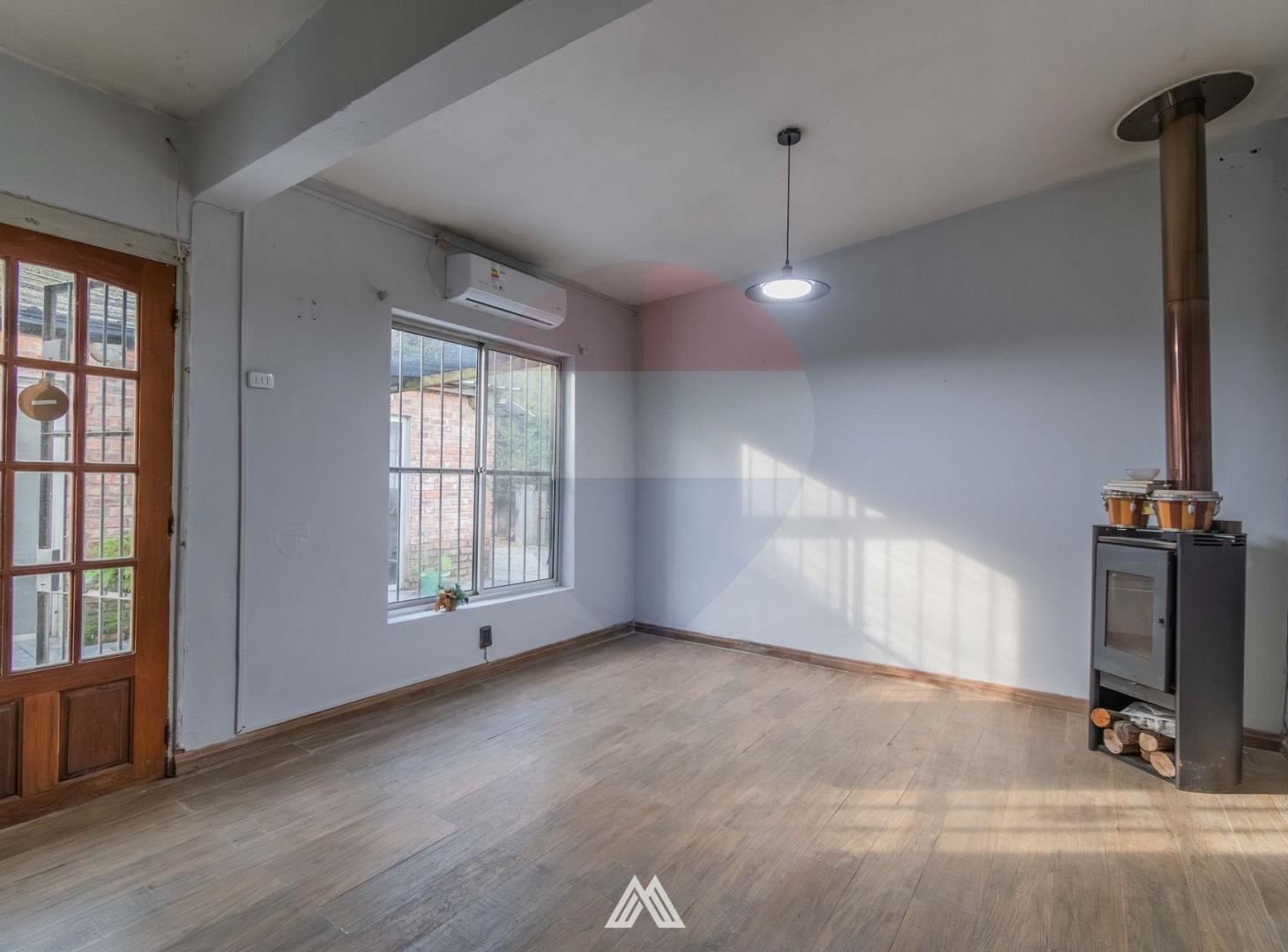 Foto de Venta de casa de 3 dormitorios con barbacoa Pando, imagen 3