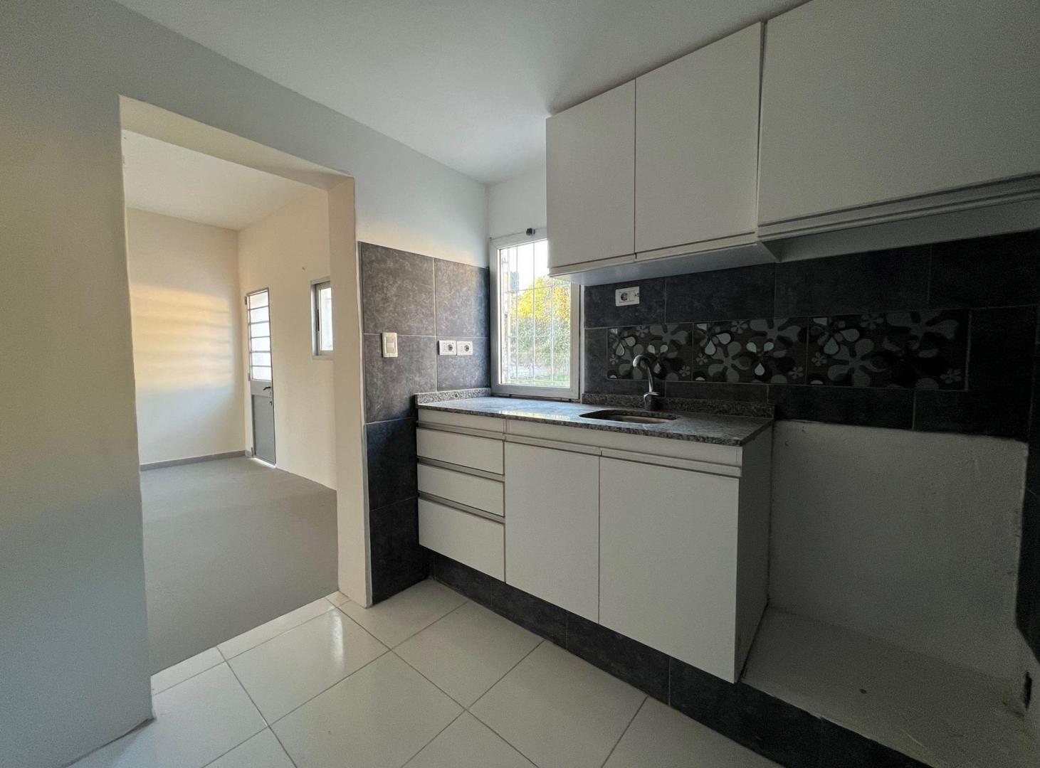 Foto de ALQUILER-casa 2 dormitorios y fondo-SOLYMAR SUR, imagen 4