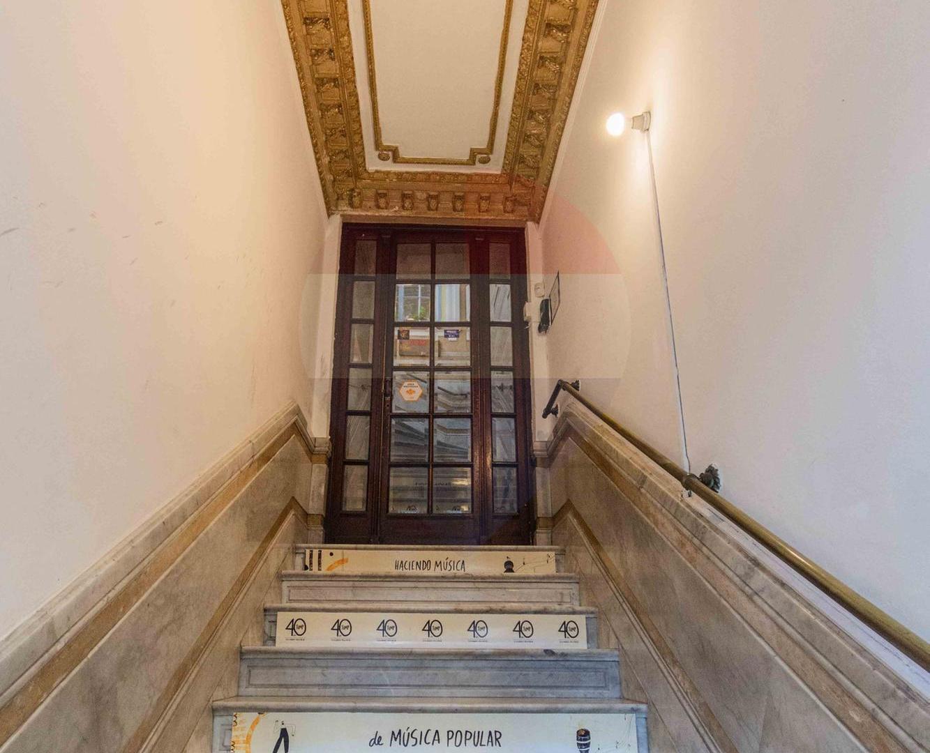 Foto de VENTA VIVIENDA + 3 LOCALES EN CENTRO - RENTA. 11%, imagen 4