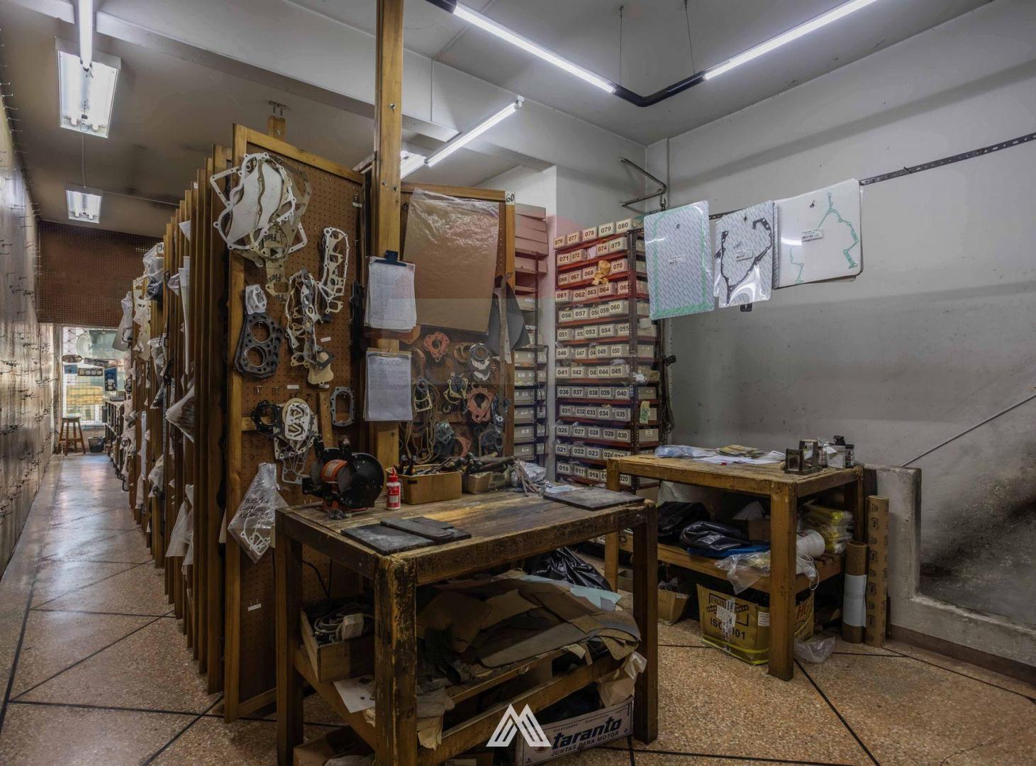 Foto de VENTA LOCAL COMERCIAL CON SUBSUELO EN CENTRO 181M2, imagen 4