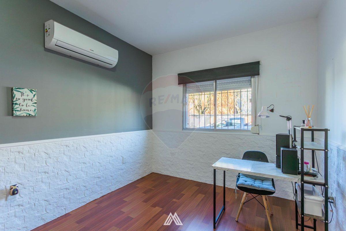 Foto de VENTA CASA 4 DORMITORIOS LAS PIEDRAS CENTRO, imagen 1