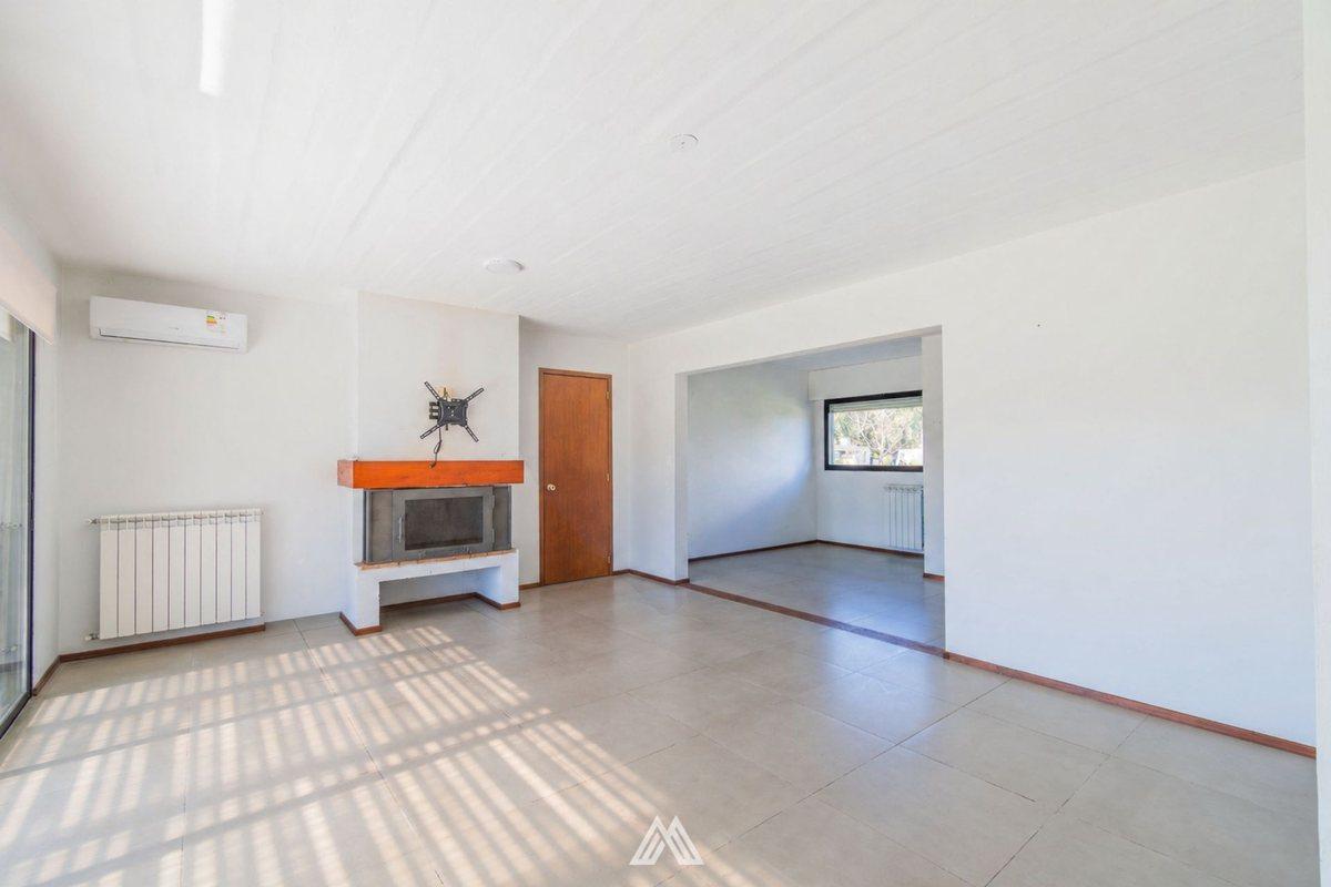 Foto de Venta casa 3 dorm Viñedos de la Tahona con piscina, imagen 1