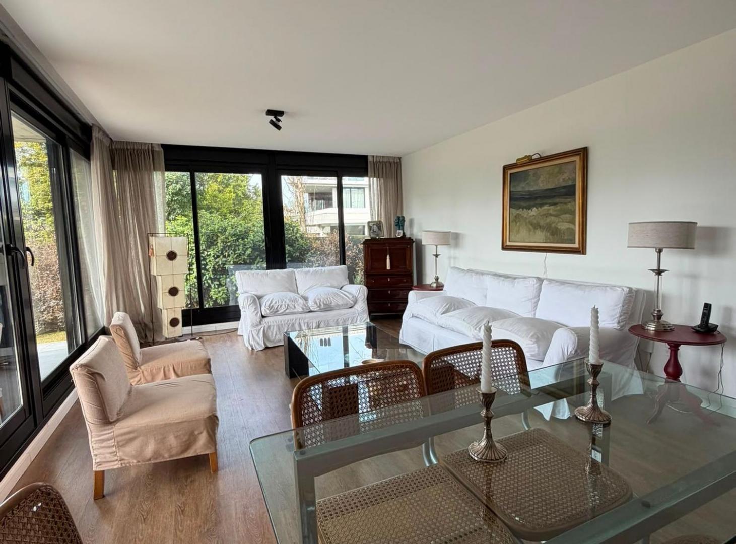 Foto de Venta apto 2 dorm. con garage Jardines de Carrasco, imagen 3