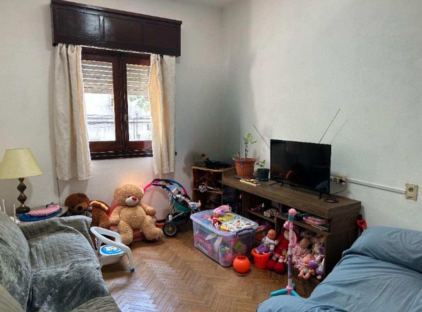 Foto de VENTA DE 2 CASAS CON GARAGE EN REDUCTO, imagen 5