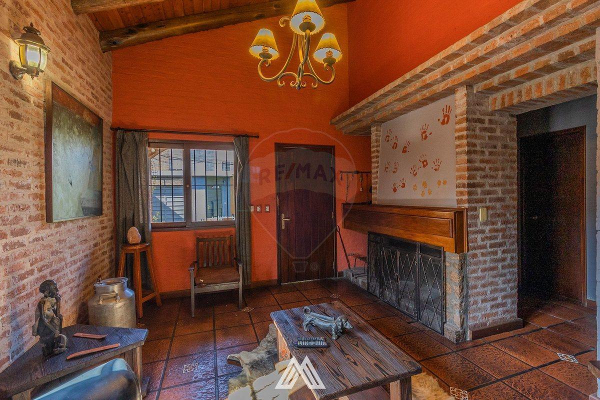 Foto de Venta de casa 3 dormitorios con piscina en Pando, imagen 1