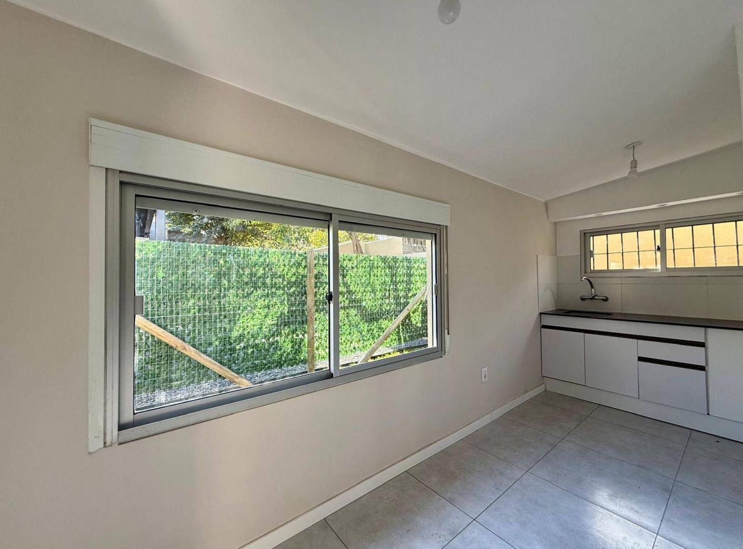 Foto de VENTA CASA DOS DORMITORIOS Y PATIO CARRASCO NORTE, imagen 1