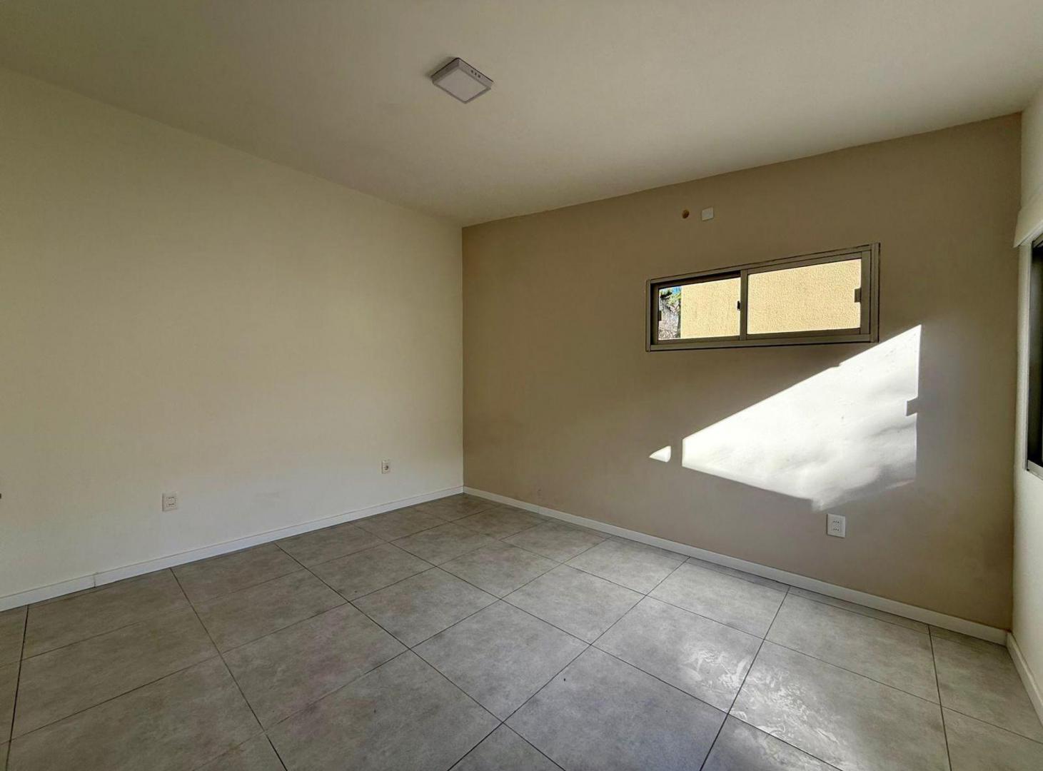 Foto de VENTA CASA DOS DORMITORIOS Y PATIO CARRASCO NORTE, imagen 3