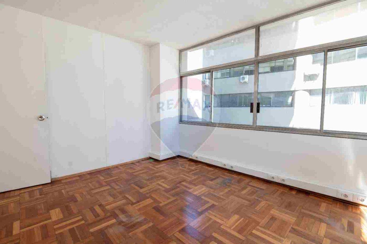 Foto de VENTA AMPLIA OFICINA EN CORDON CON BUENA RENTA, imagen 5