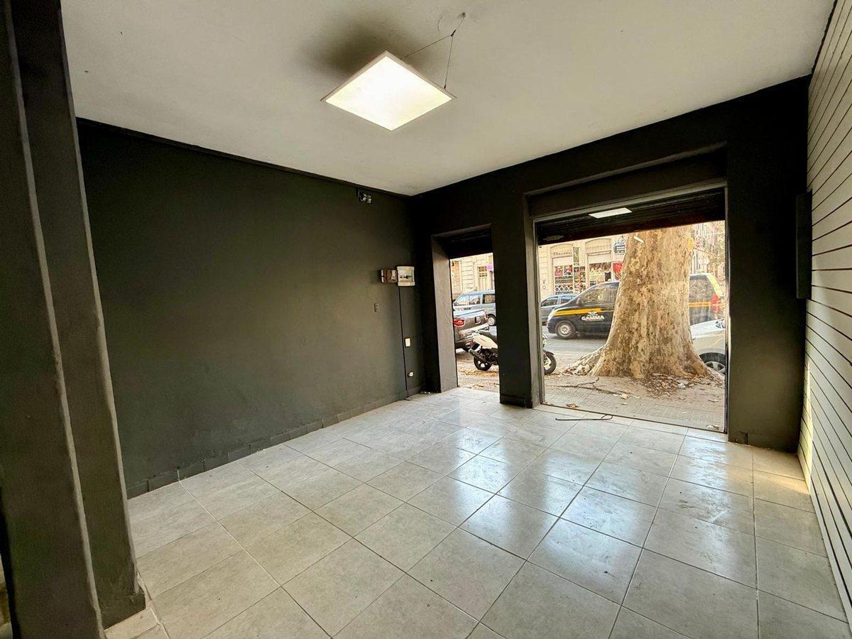 Foto de Venta local comercial Goes con renta, imagen 1