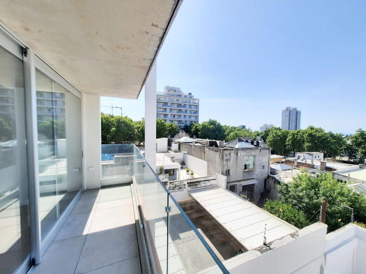 Foto de VENTA APARTAMENTO 2 DORM GARAGE CENTRO CON RENTA, imagen 3