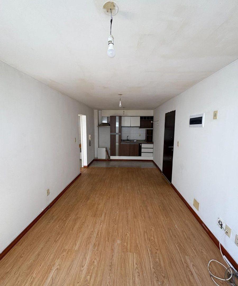 Foto de VENTA APTO 2 DORM + COCHERA + TERRAZA EN AGUADA, imagen 2