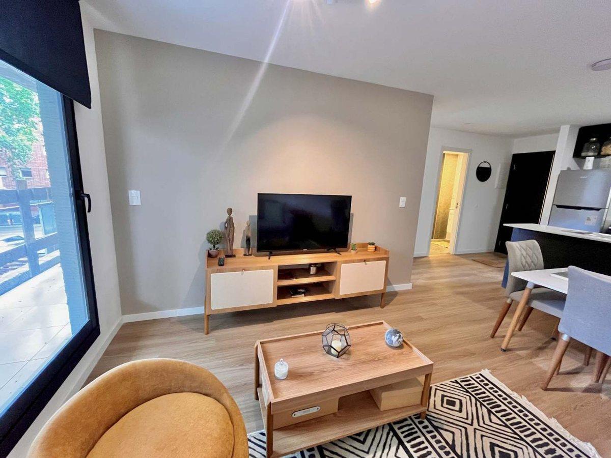 Foto de VENTA APARTAMENTO MONOAMBIENTE CON PATIO, CENTRO, imagen 4