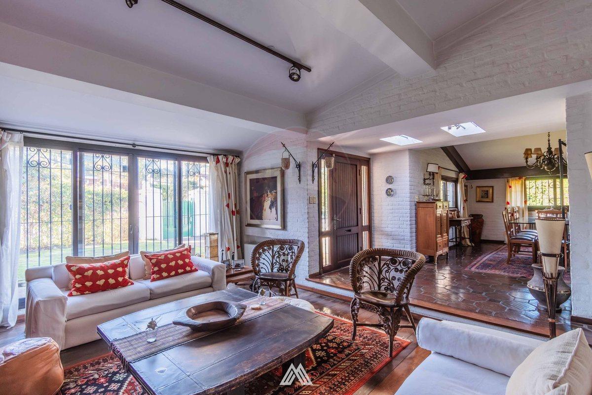 Foto de Venta casa Carrasco Sur 5 dormitorios piscina, imagen 3