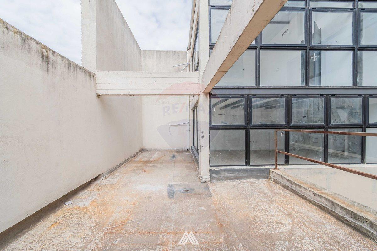 Foto de Alquiler y o Venta oficina reciclado Ciudad Vieja, imagen 1
