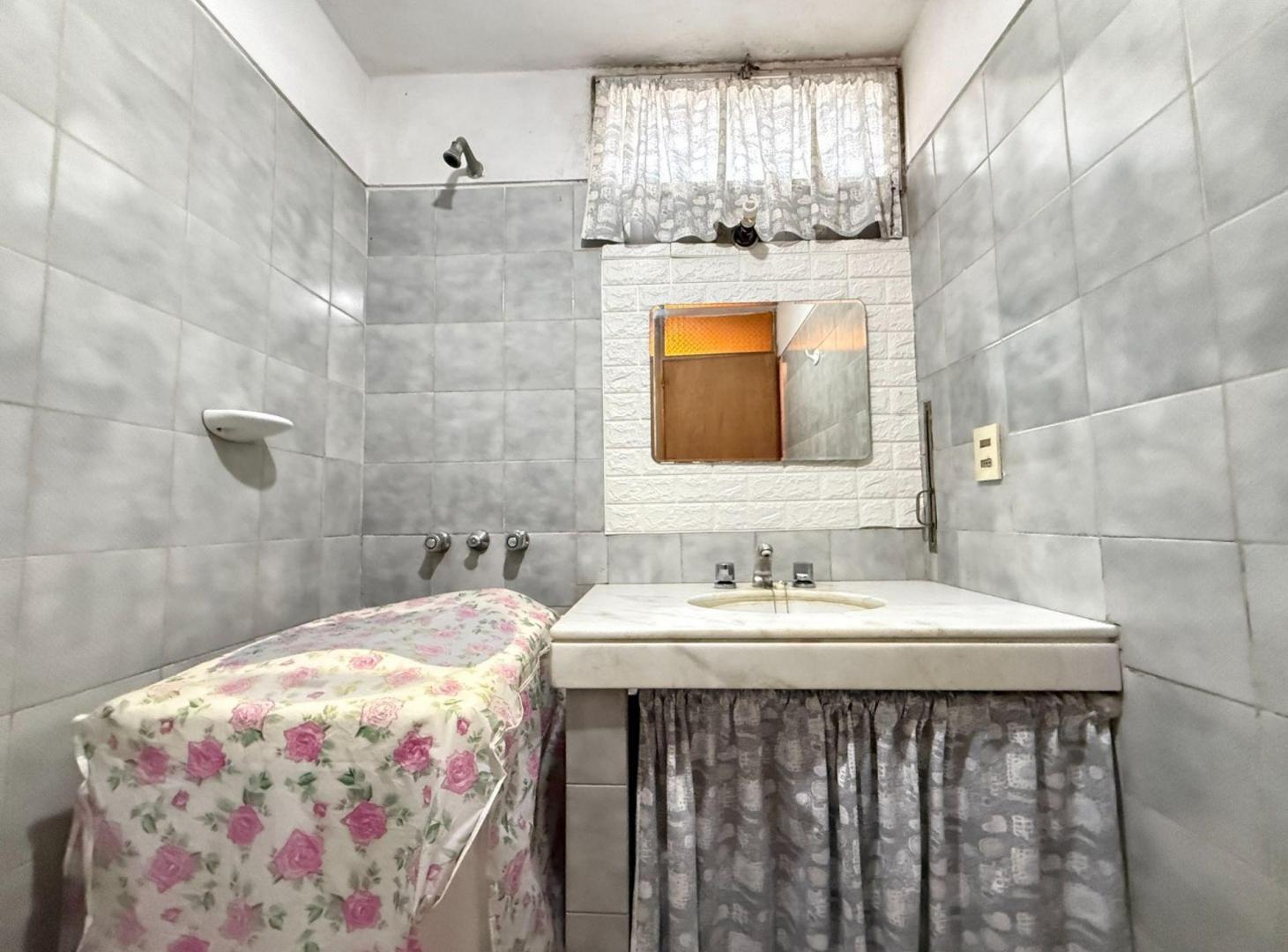 Foto de VENTA CASA 3 DORMITORIOS PASO CARRASCO, imagen 2