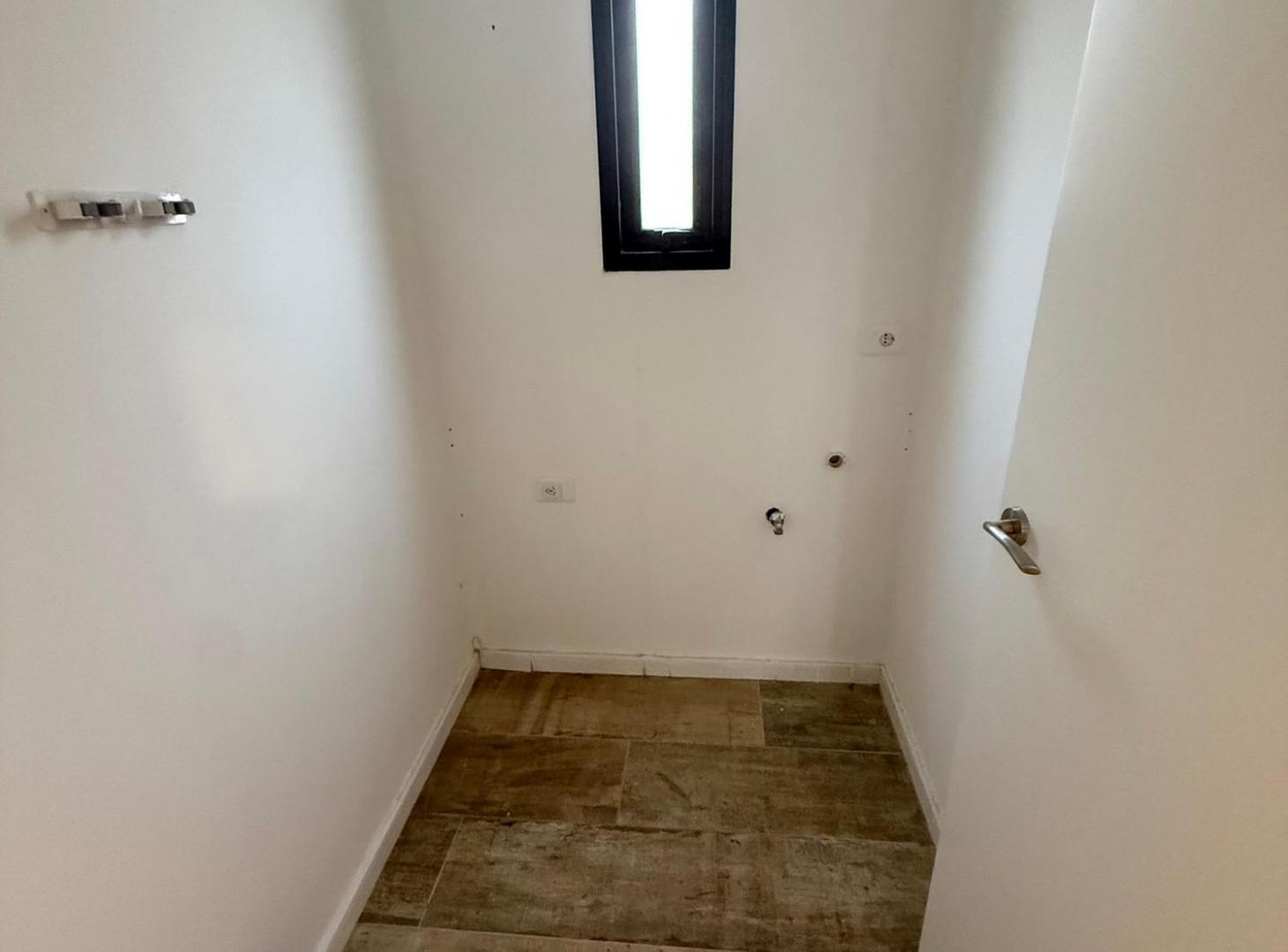 Foto de Venta casa 4 dorm Colinas de Carrasco piscina, imagen 4