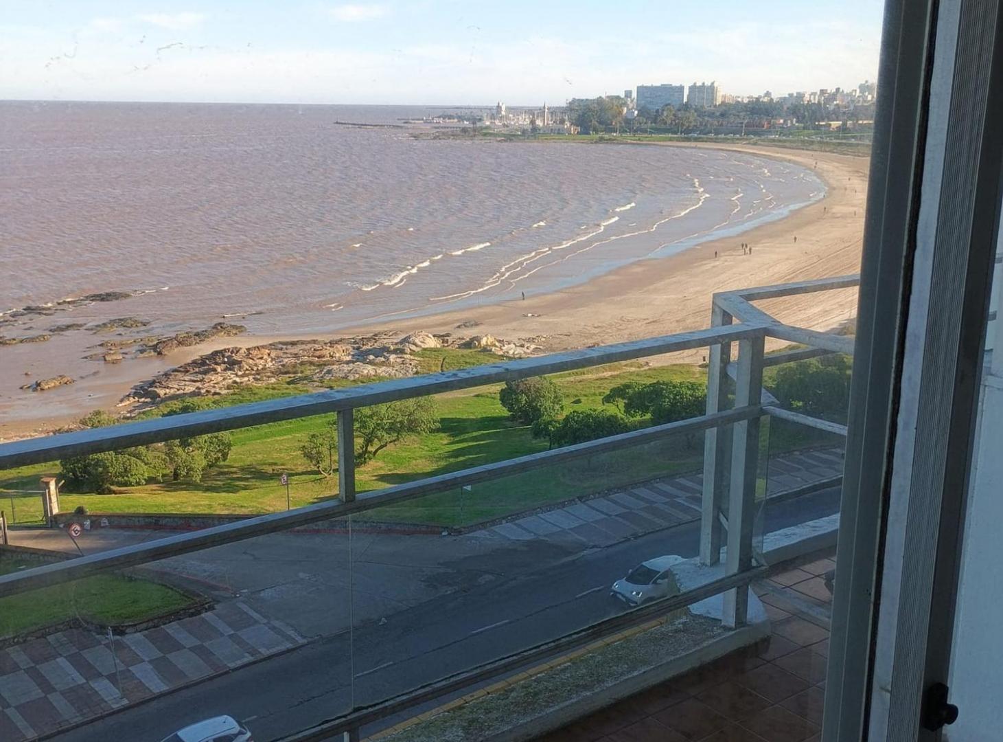 Foto de Venta Monoambiente con balcón Rambla de Malvín, imagen 1