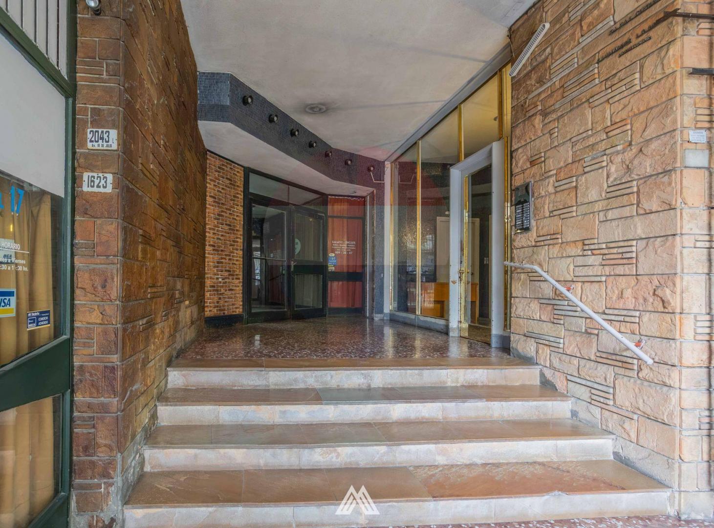 Foto de VENTA LOCAL COMERCIAL EN GALERIA CORDON, imagen 1