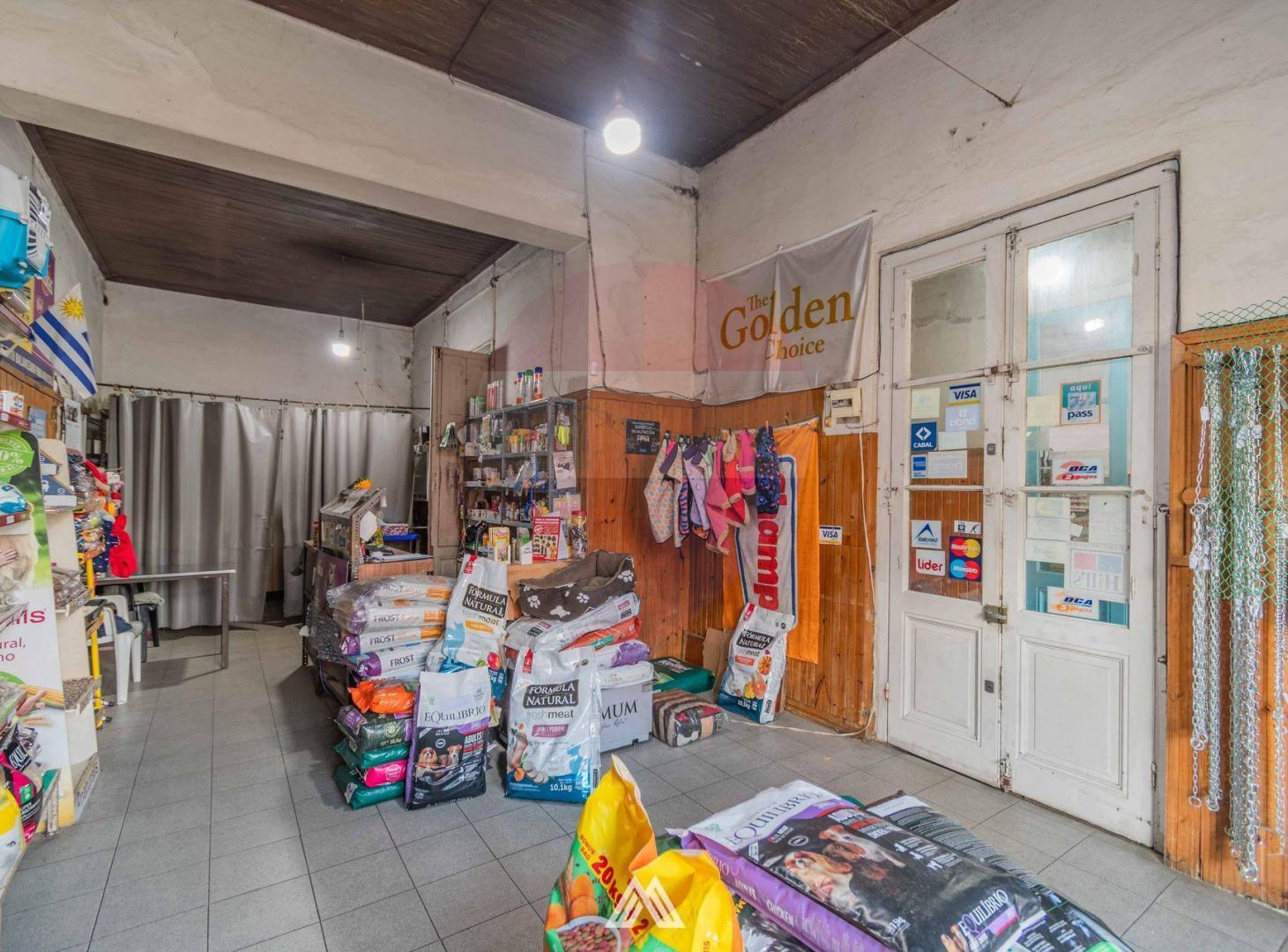 Foto de Venta casa 2 dor/local com. Peñarol fondo parrilla, imagen 2