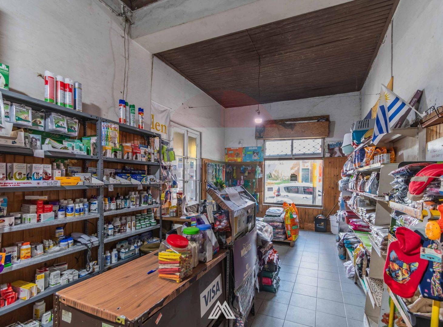 Foto de Venta casa 2 dor/local com. Peñarol fondo parrilla, imagen 5