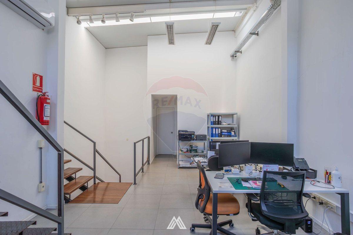 Foto de Venta depósito oficinas y local comercial Pocitos, imagen 2