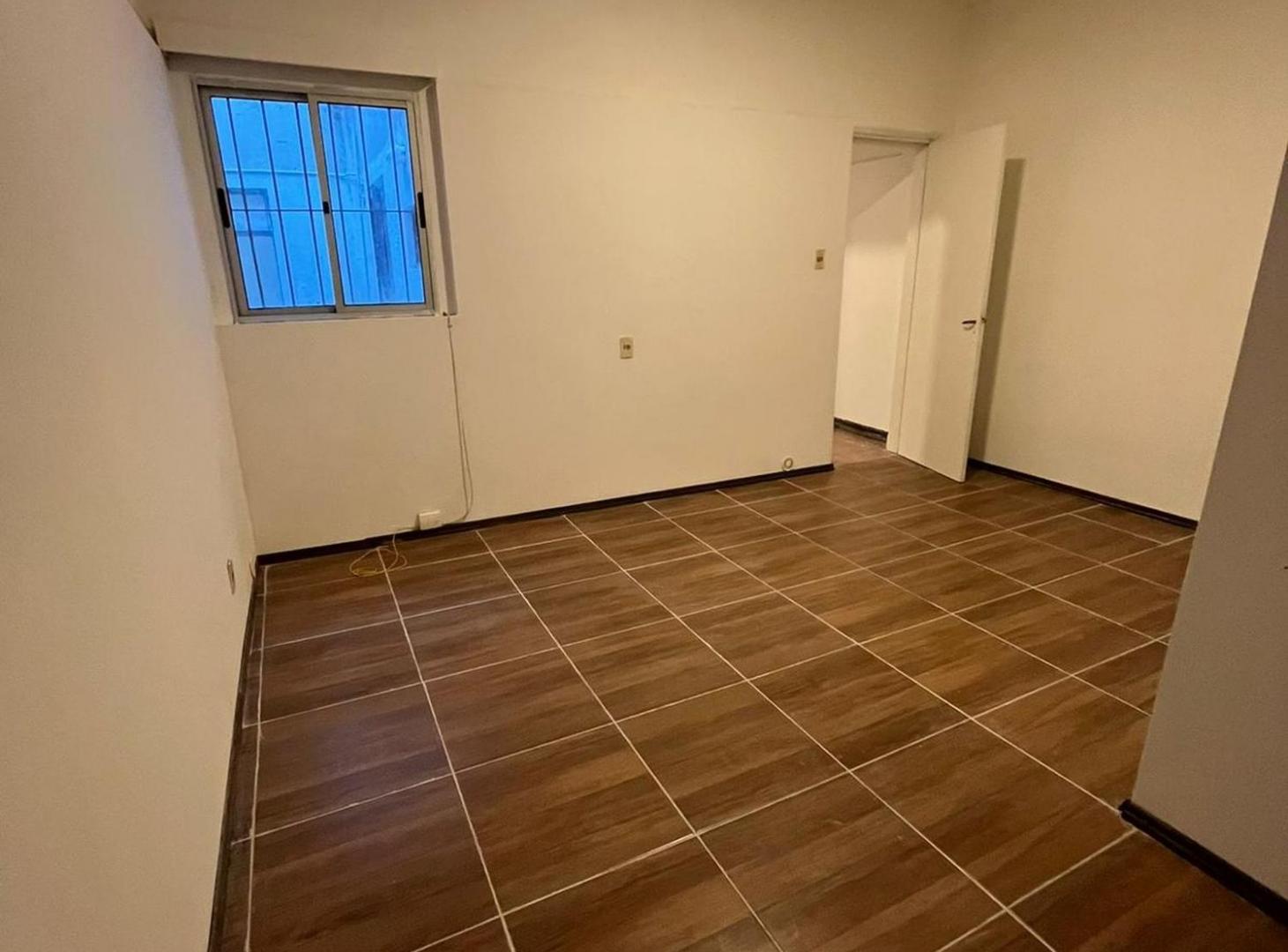 Foto de Alquiler Apartamento 1 dormitorio y patio, imagen 2