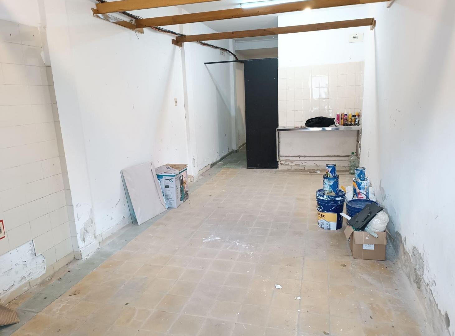 Foto de ALQUILER SALON COMERCIAL POCITOS, imagen 2