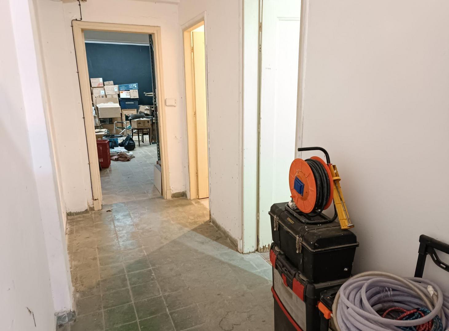 Foto de ALQUILER SALON COMERCIAL POCITOS, imagen 3