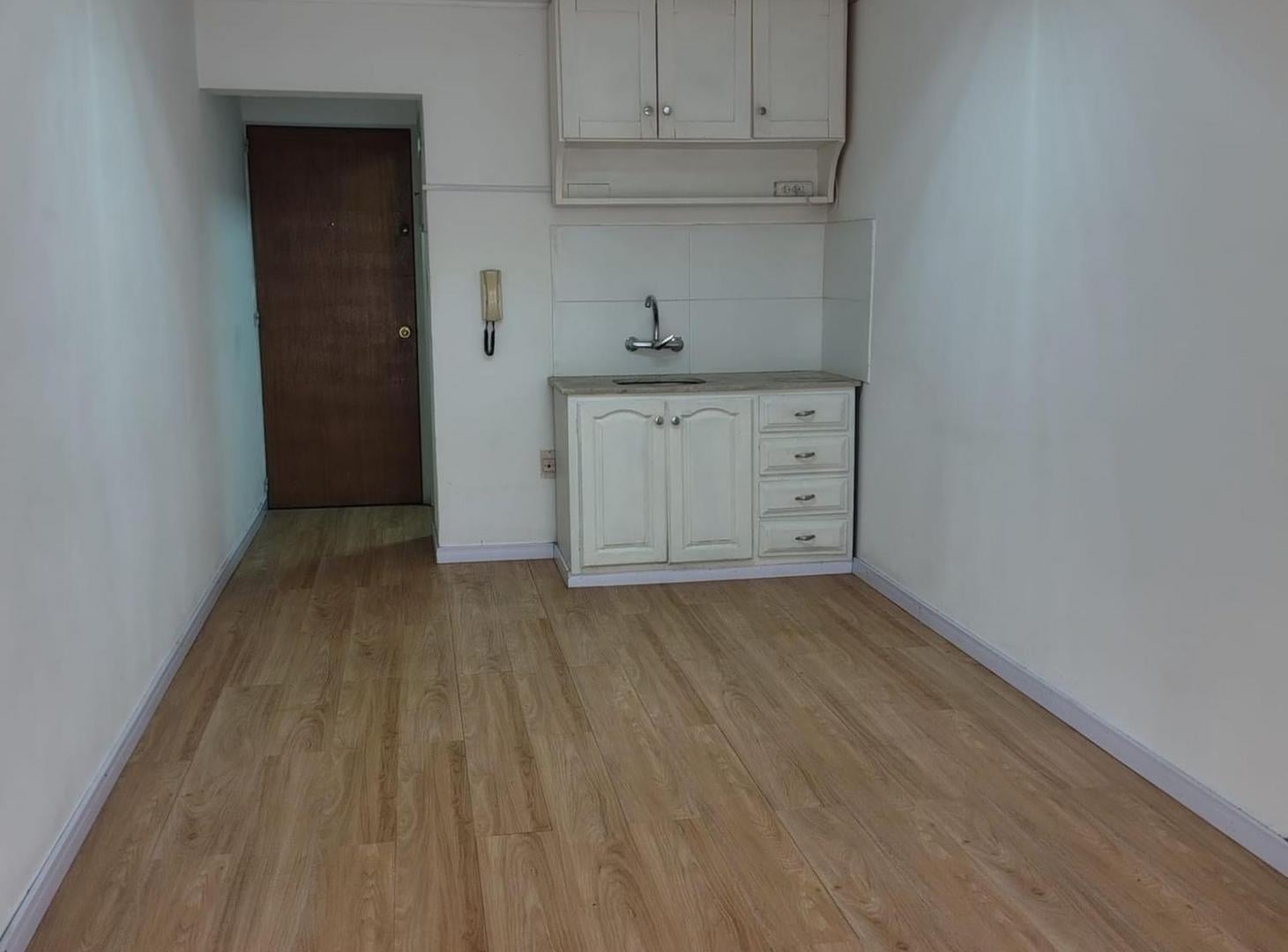 Foto de Alquiler oficina piso alto oportunidad Centro, imagen 3