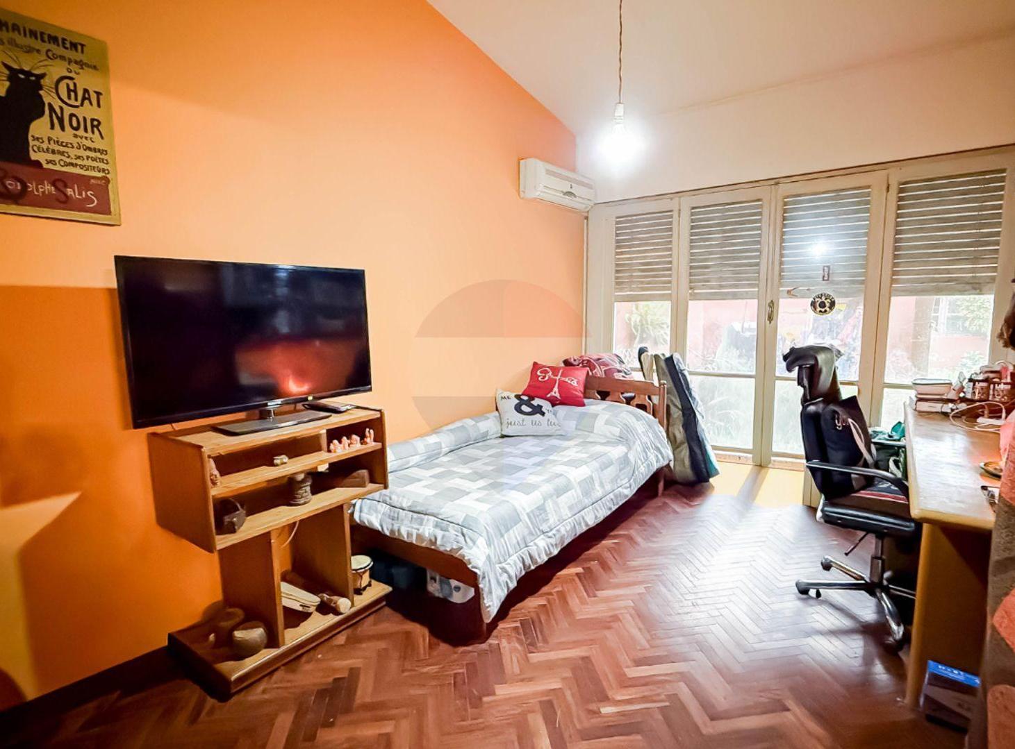 Foto de VENTA CASA 2 DORM Y GALPON PRÓXIMO ANTEL ARENA, imagen 5