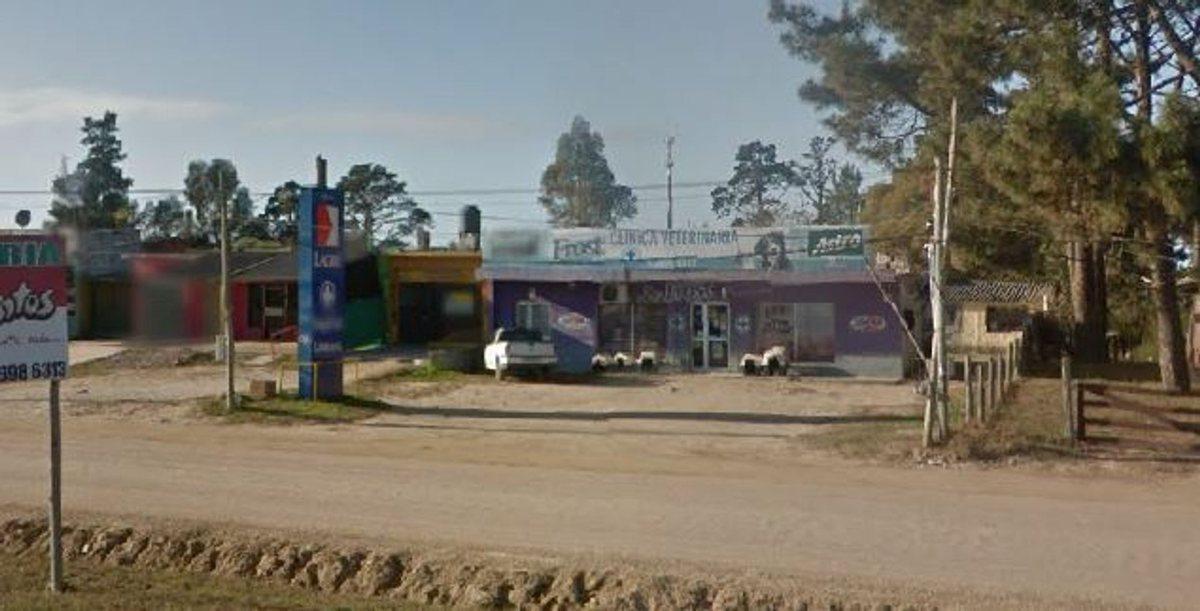 Foto de Venta local comercial con casa sobre Giannattasio, imagen 1