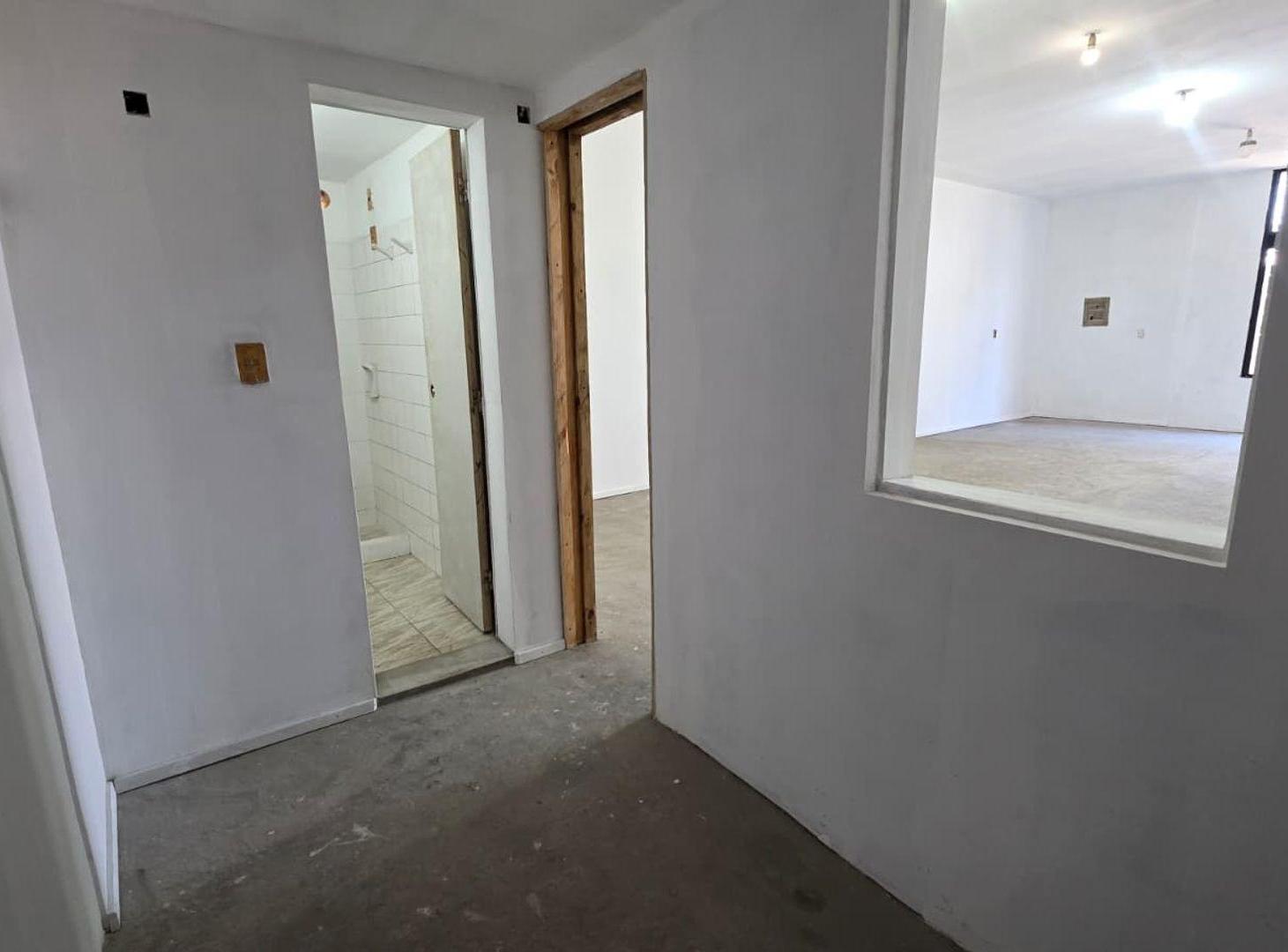 Foto de ALQUILER LOCAL COMERCIAL EN MEDANOS DE SOLYMAR, imagen 2