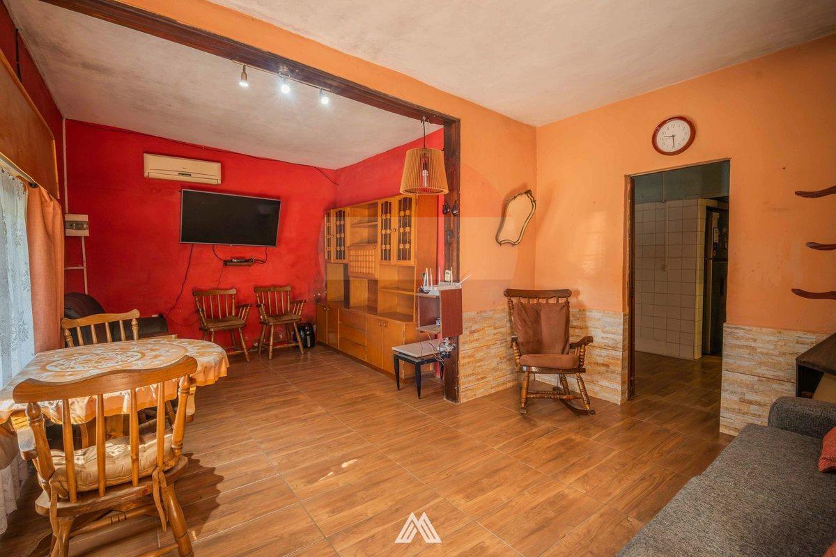Foto de VENTA CASA 2 DORMITORIOS Y APTO LAS PIEDRAS, imagen 2