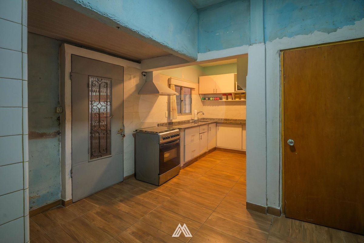 Foto de VENTA CASA 2 DORMITORIOS Y APTO LAS PIEDRAS, imagen 3