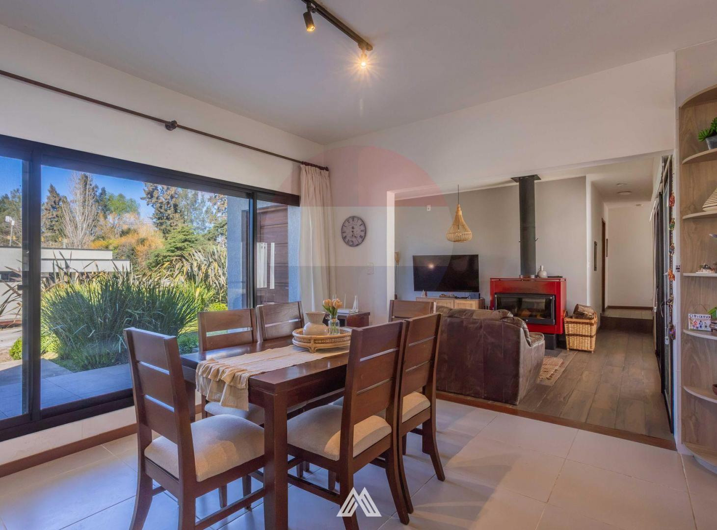 Foto de VENTA CASA LAS HIGUERITAS 4 DORM. 3 BAÑOS BARBACOA, imagen 5