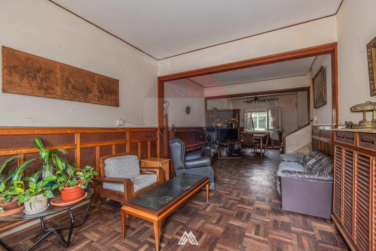 Foto de Venta casa 4 dormitorios garage PU Pocitos, imagen 2