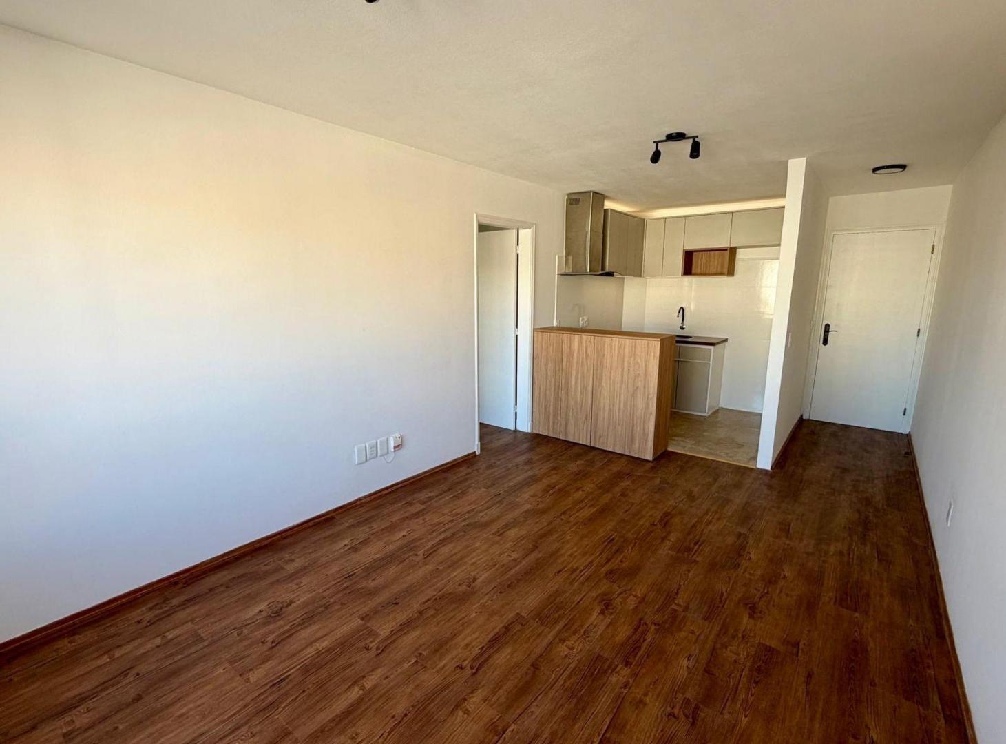 Foto de Alquiler 1 dorm, piso alto al frente Pocitos, imagen 3