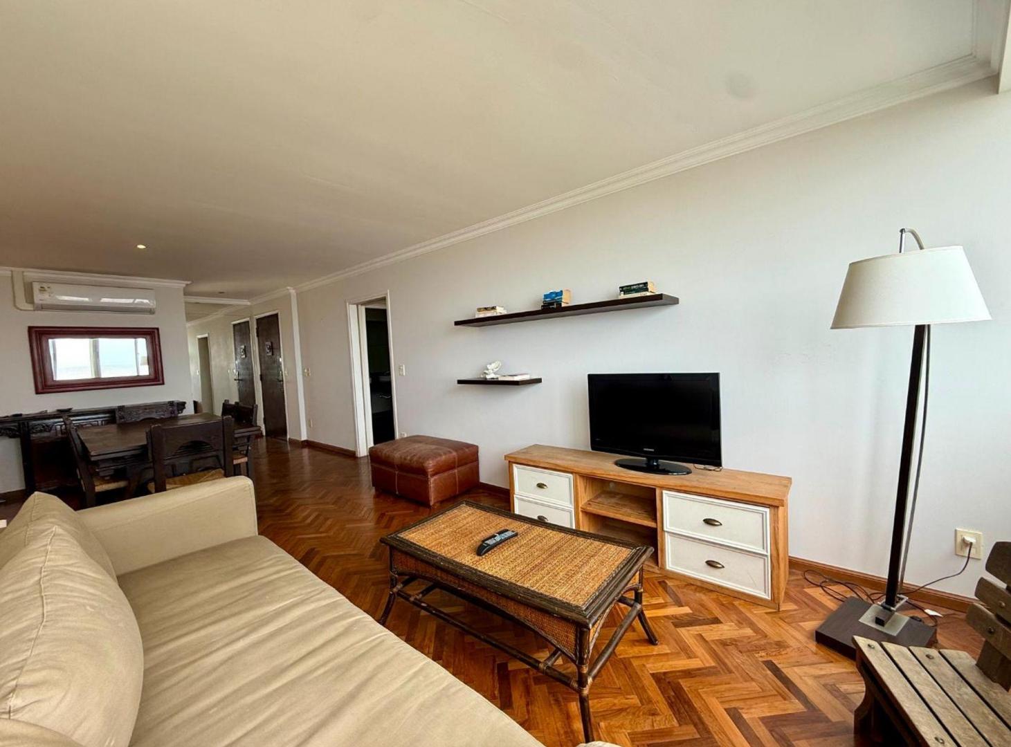 Foto de Alquiler apartamento Punta Carretas 1 dorm garaje, imagen 1
