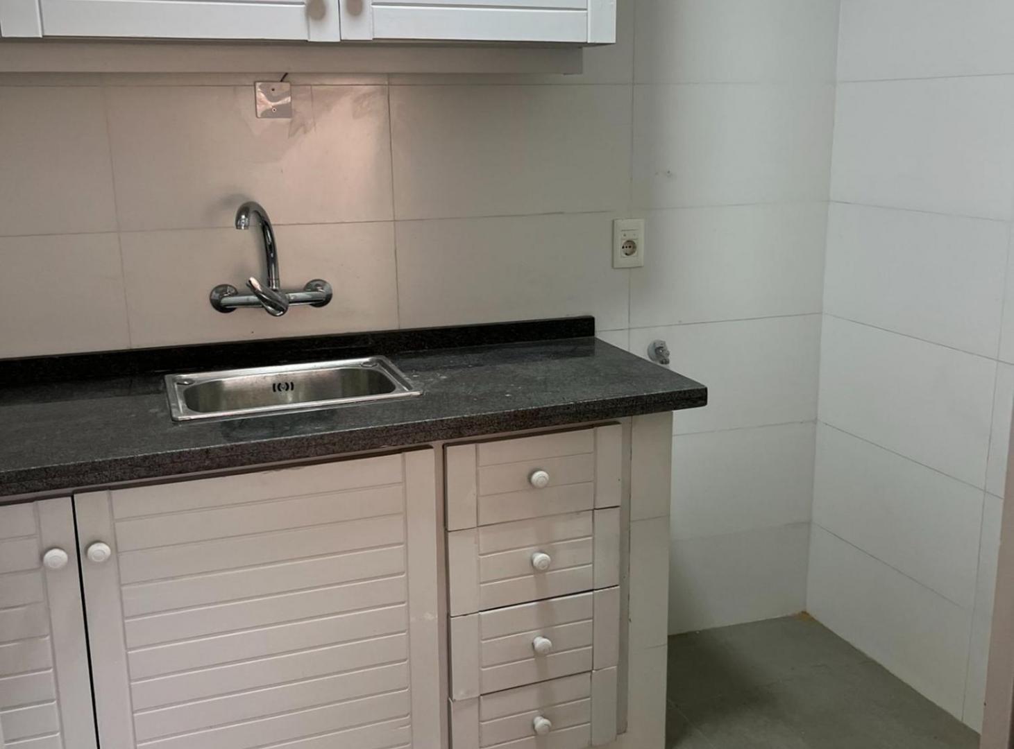 Foto de ALQUILER APTO 2 DORM POCITOS 1 BAÑO, imagen 2