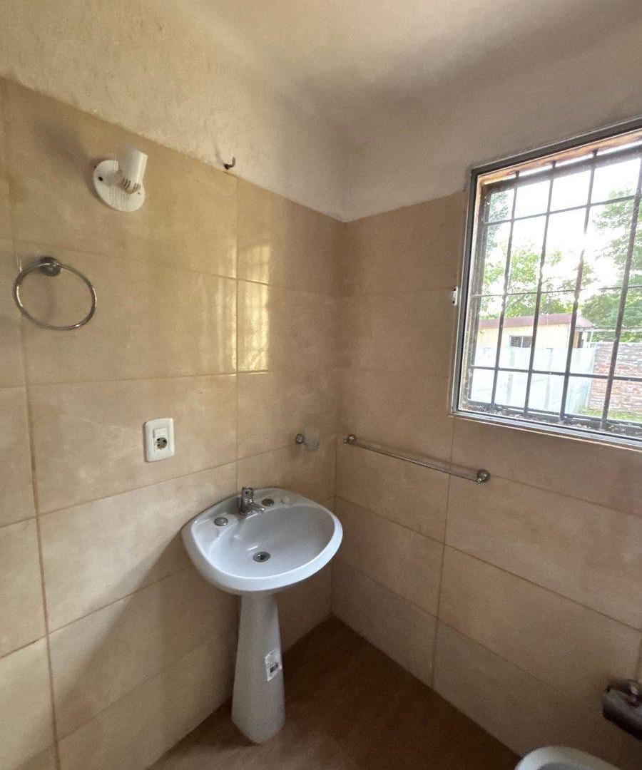 Foto de ALQUILER CASA 2 DORMITORIOS Y COCHERA EN SAN LUIS, imagen 5