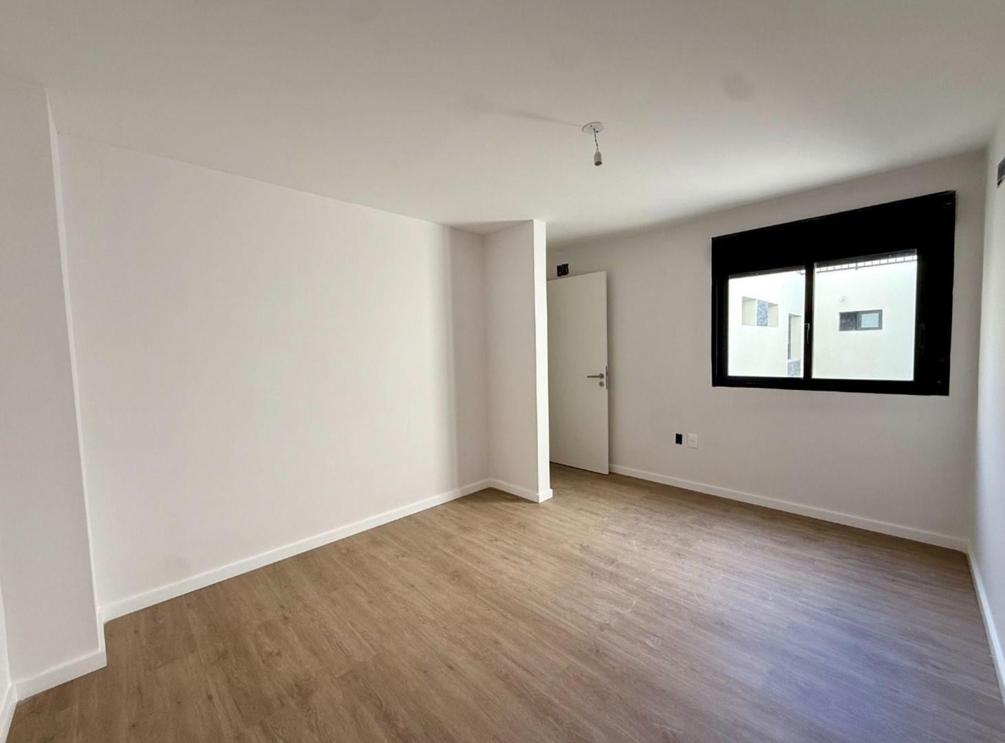 Foto de Venta Parque Rodo casa ph 2 dorm con parrillero, imagen 2